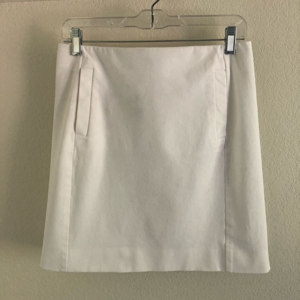 Neiman Marcus white cotton skirt